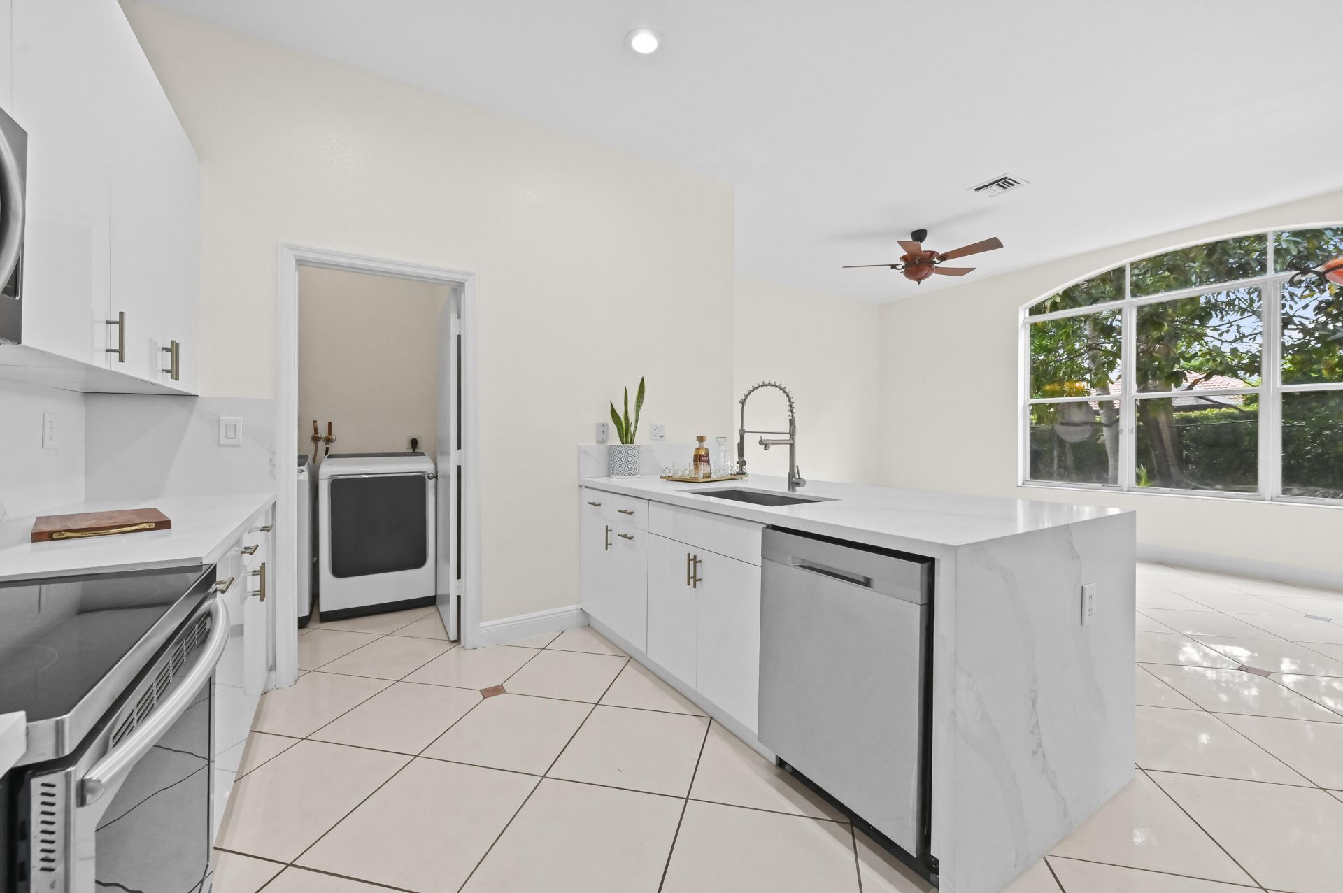 6657 Lurais Drive, Lake Worth, FL 33463 Photo