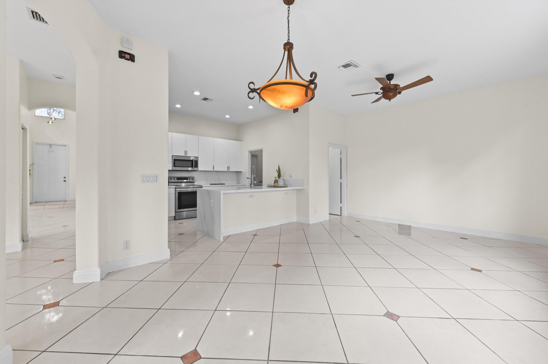 6657 Lurais Drive, Lake Worth, FL 33463 Photo
