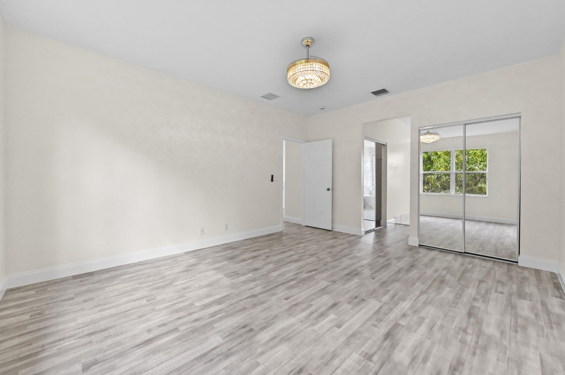 6657 Lurais Drive, Lake Worth, FL 33463 Photo