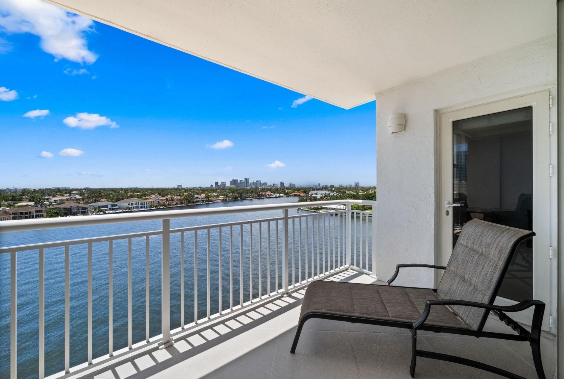 511 Bayshore Drive, Unit 904, Fort Lauderdale, FL 33304 Photo