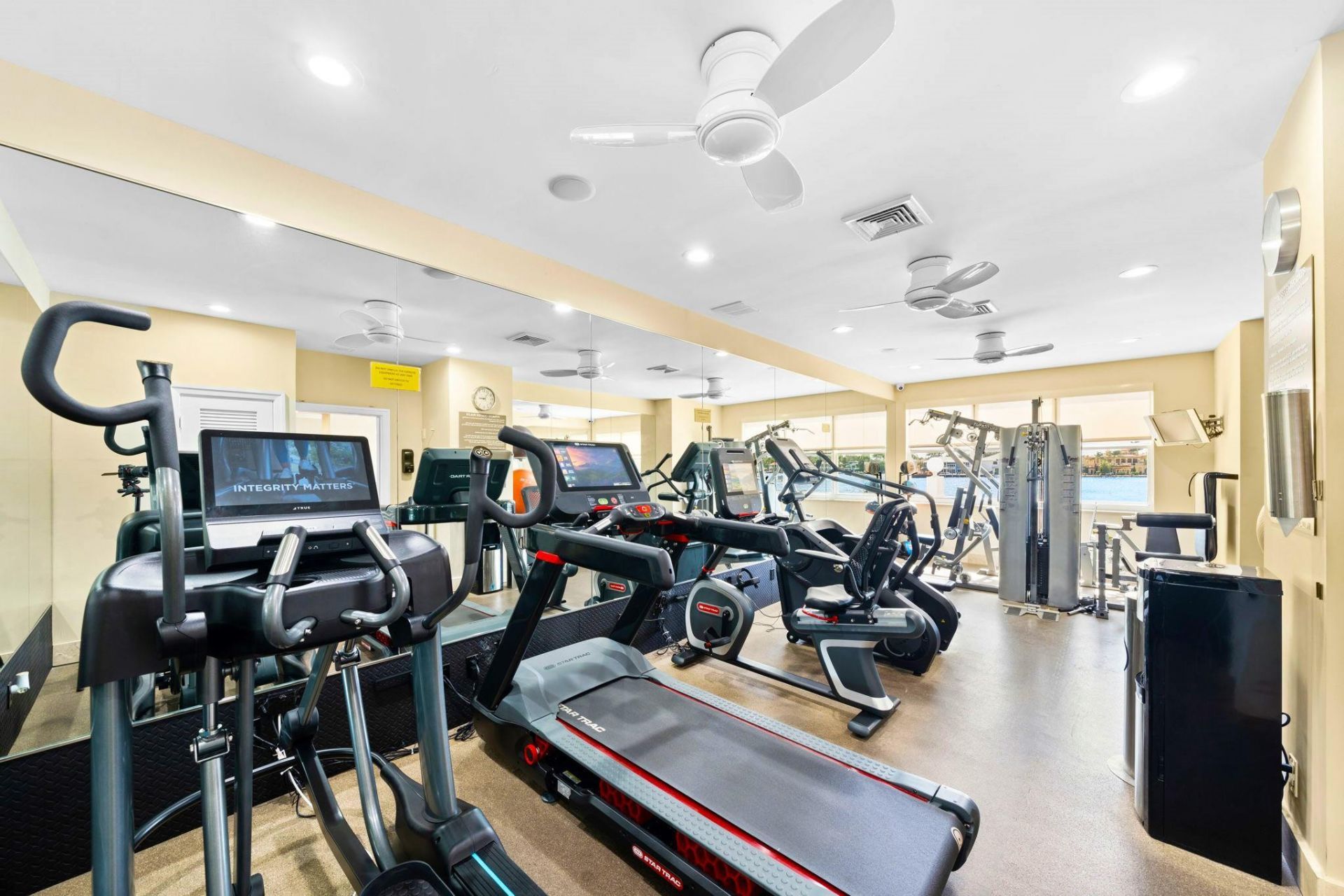 511 Bayshore Drive, Unit 904, Fort Lauderdale, FL 33304 Photo