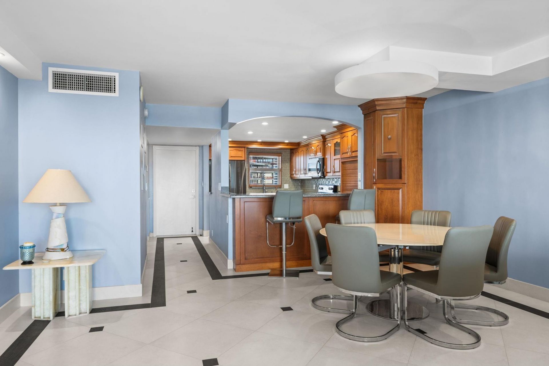 511 Bayshore Drive, Unit 904, Fort Lauderdale, FL 33304 Photo