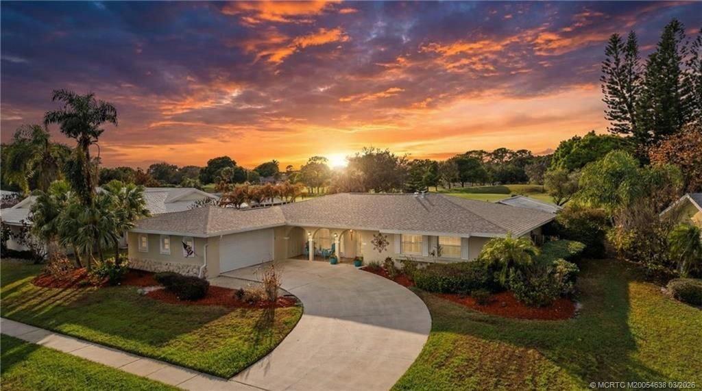 2802 SE Pine Valley Street, Port Saint Lucie, FL 34952 Photo