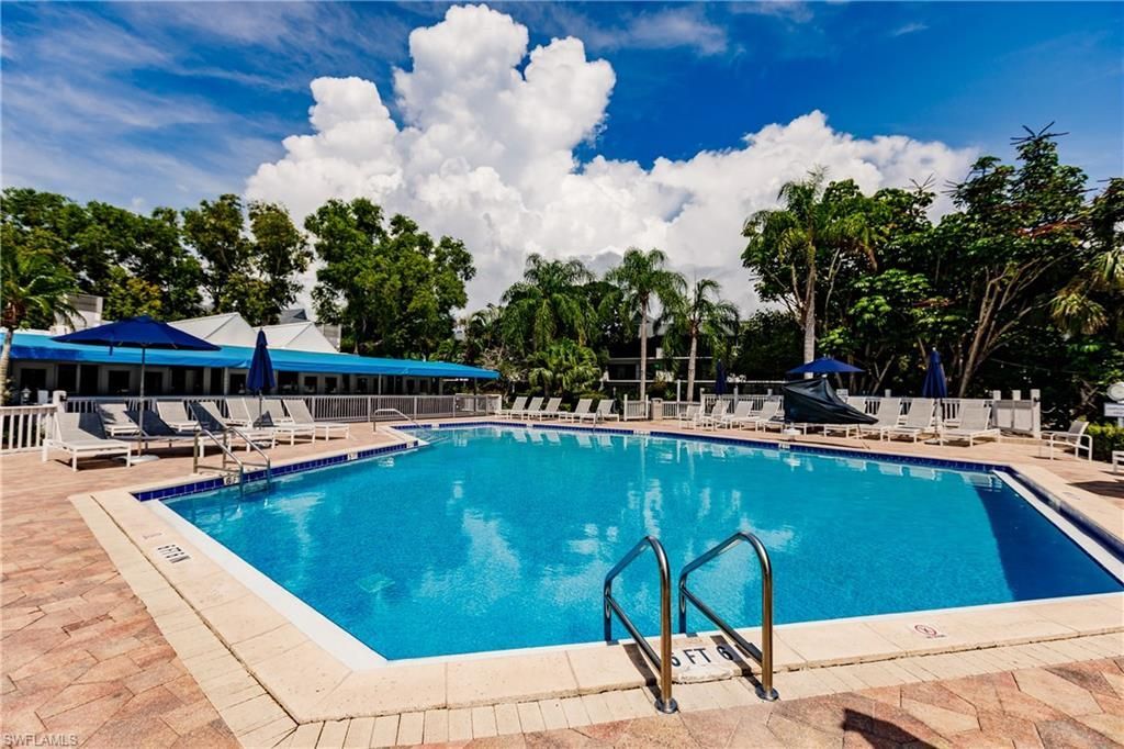 600 Neapolitan Way, Unit 101, Naples, FL 34103 Photo