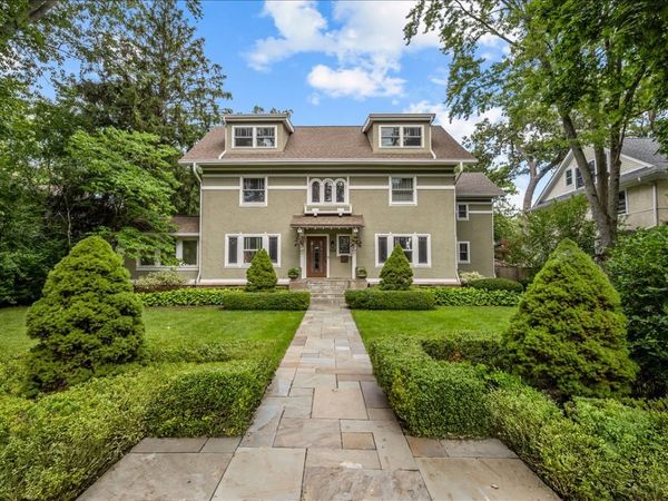 412 Central Avenue, Wilmette, IL 60091