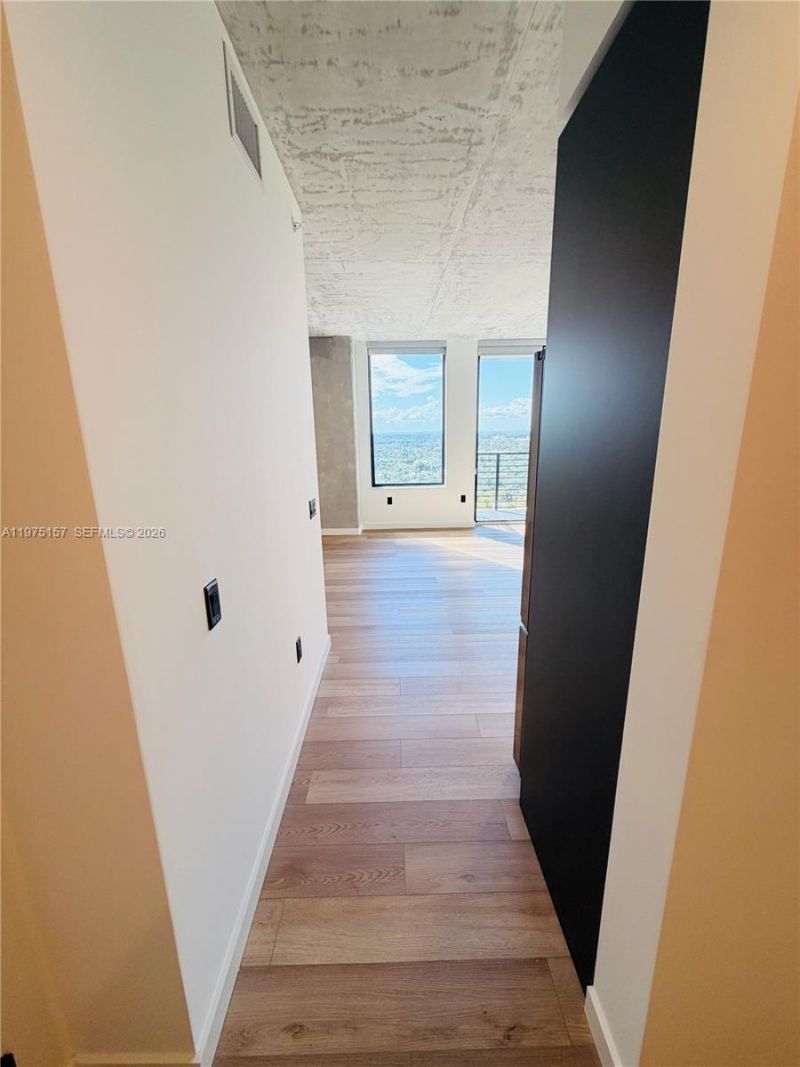 307 SW 5th St, Unit 2611, Fort Lauderdale, FL 33315 Photo
