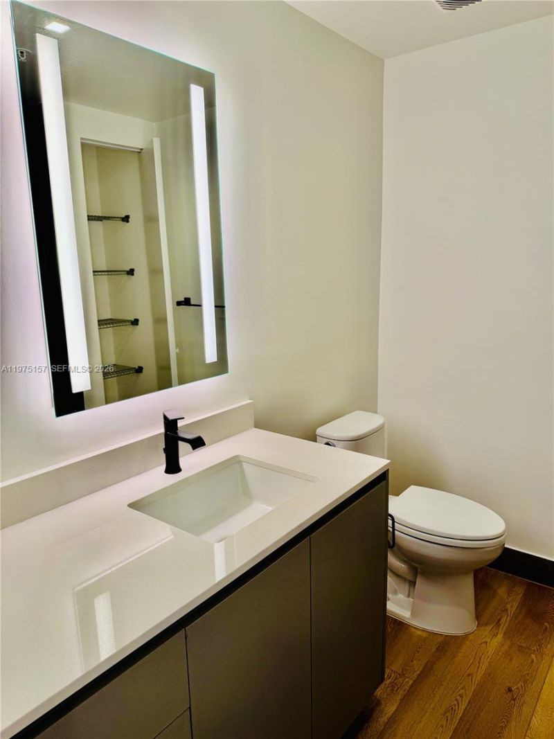 307 SW 5th St, Unit 2611, Fort Lauderdale, FL 33315 Photo