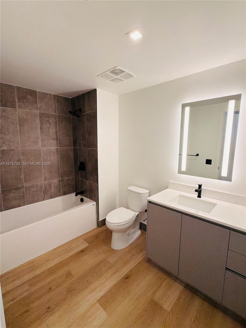 307 SW 5th St, Unit 2606, Fort Lauderdale, FL 33315 Photo