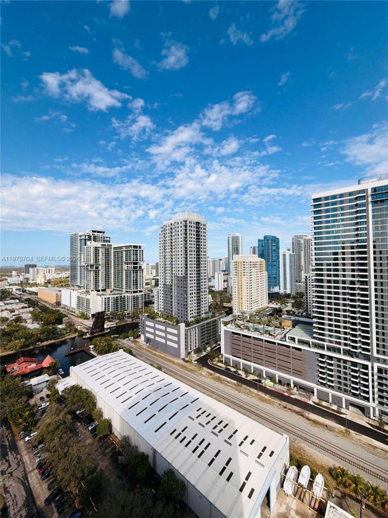 307 SW 5th St, Unit 2606, Fort Lauderdale, FL 33315 Photo