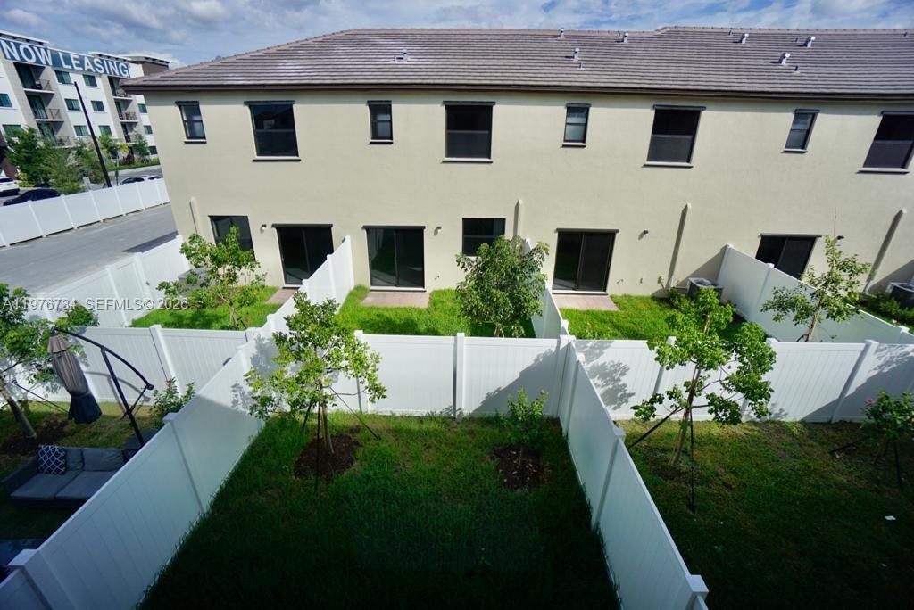 3429 W 111 Place , Hialeah, FL 33018 Photo