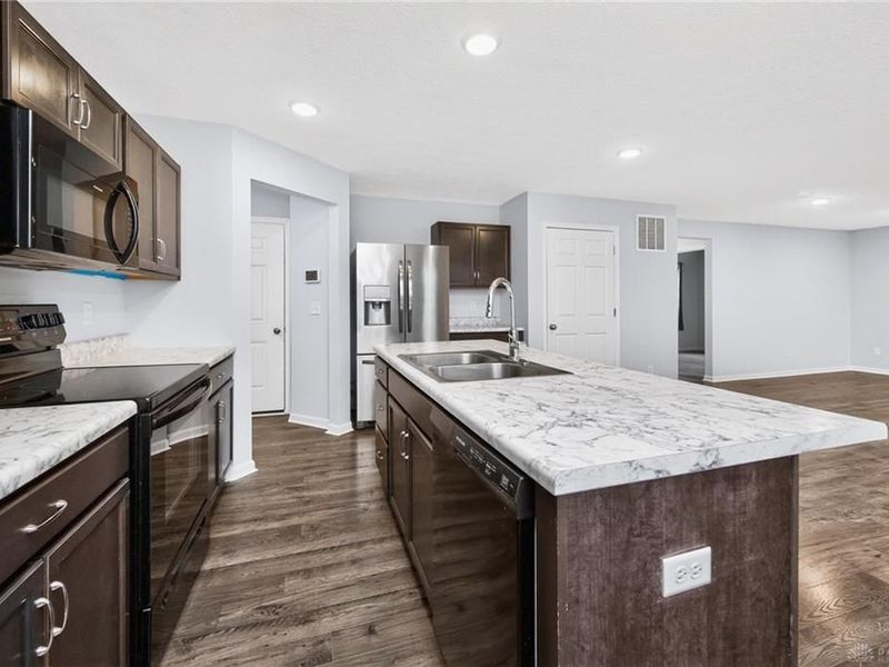 2150 Pine Valley Drive, Hamilton, OH 45013 Photo 15