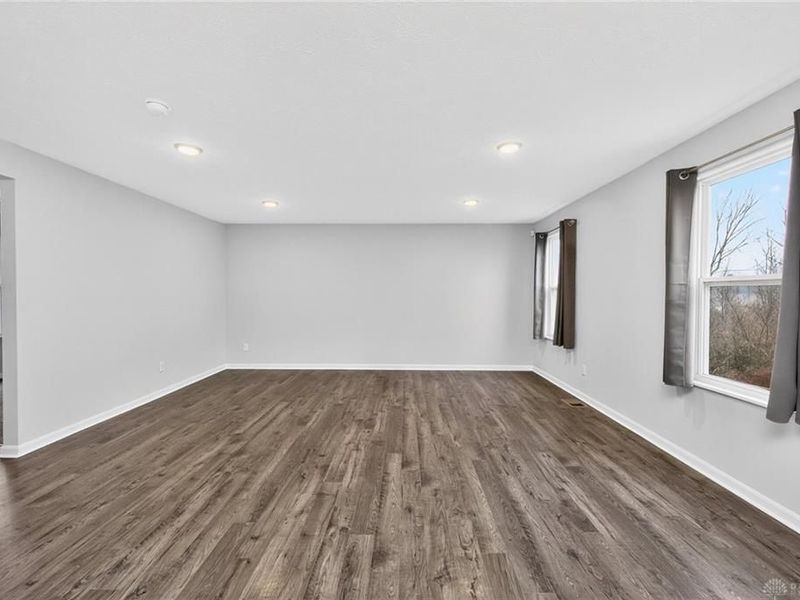 2150 Pine Valley Drive, Hamilton, OH 45013 Photo 7