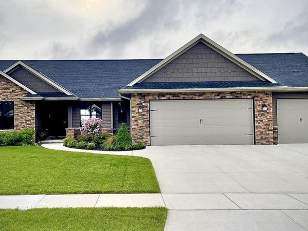 1342 BUCKYS, Green Bay, WI 54313