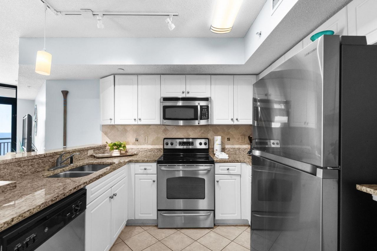 3000 N Ocean Blvd. Photo 14