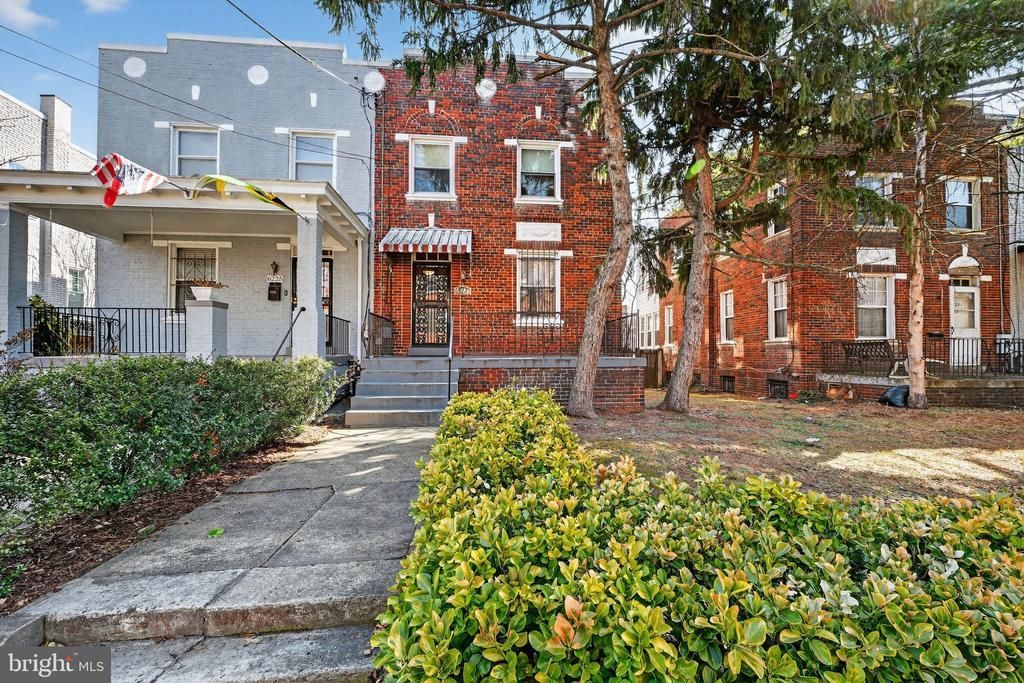 6223 4th Street Nw, Washington, DC 20011 Main Photo