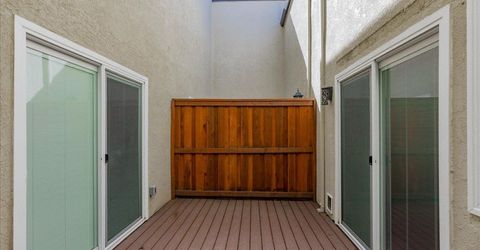 4826 Garden Homes Pl, Elk Grove, CA 95758 Photo