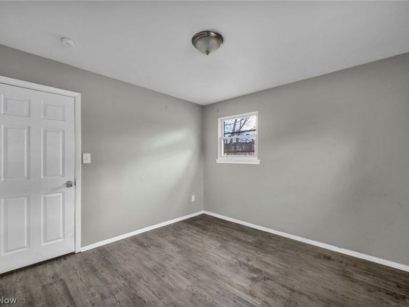 12102 Imperial Avenue, Cleveland, OH 44120 Photo 17
