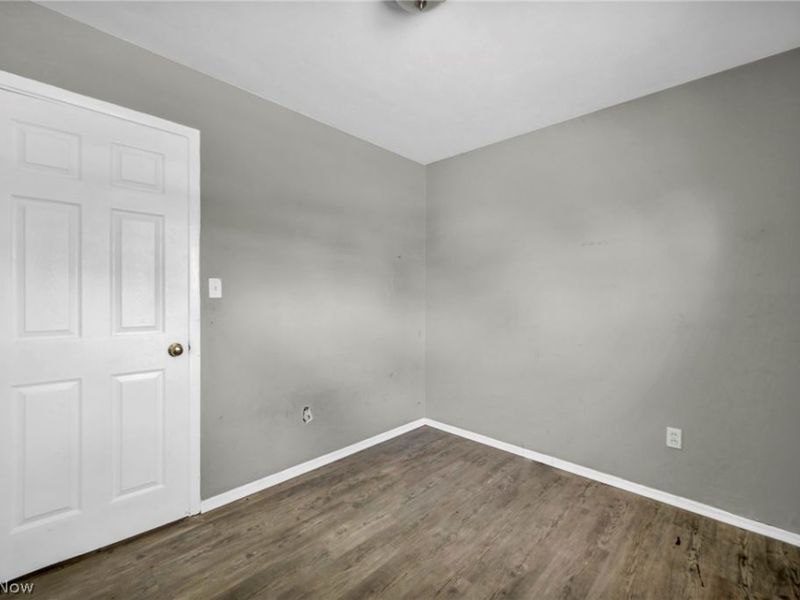 12102 Imperial Avenue, Cleveland, OH 44120 Photo 22