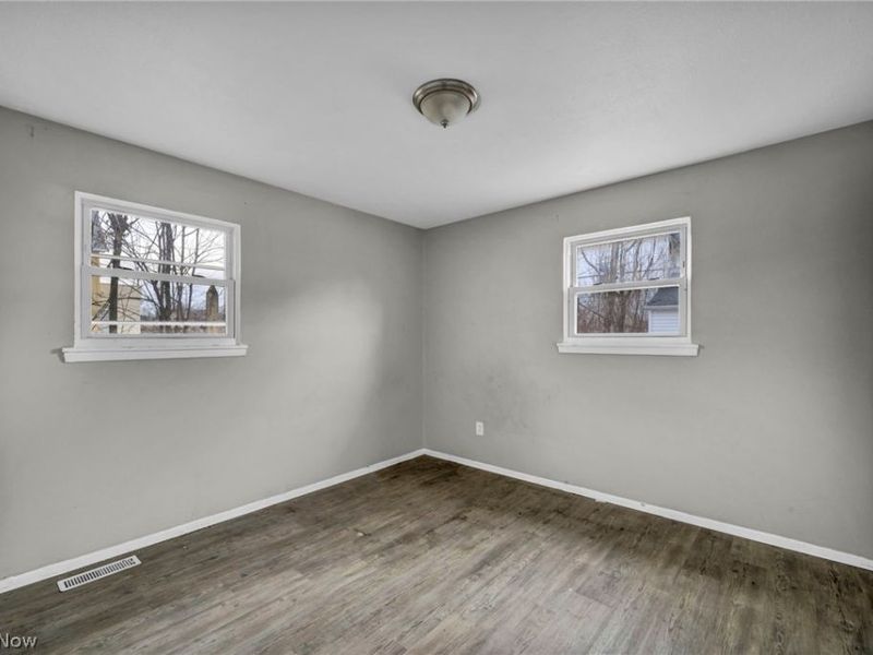 12102 Imperial Avenue, Cleveland, OH 44120 Photo 25