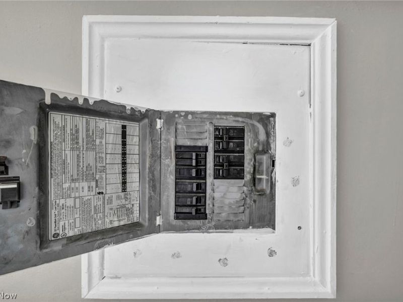 12102 Imperial Avenue, Cleveland, OH 44120 Photo 30