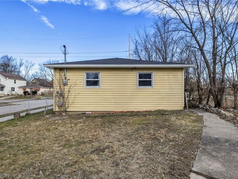 12102 Imperial Avenue, Cleveland, OH 44120 Photo 32