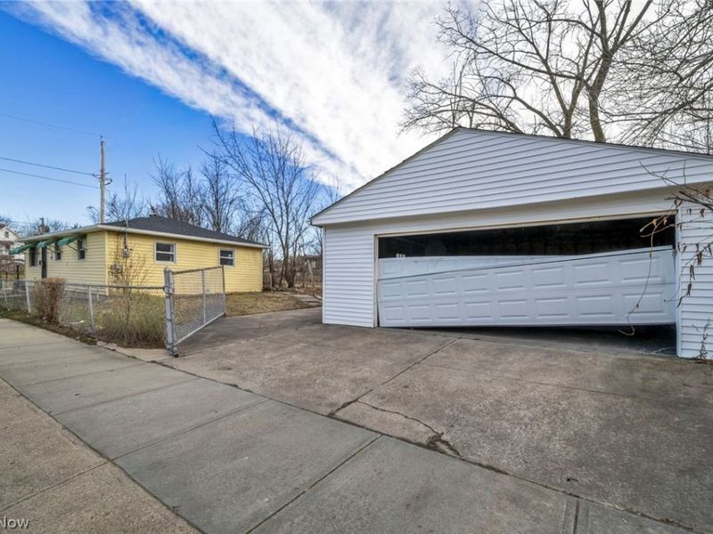12102 Imperial Avenue, Cleveland, OH 44120 Photo 36