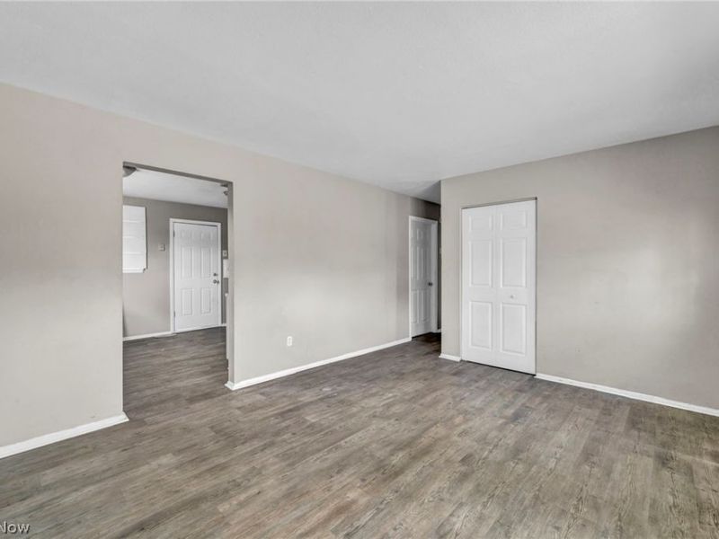 12102 Imperial Avenue, Cleveland, OH 44120 Photo 7