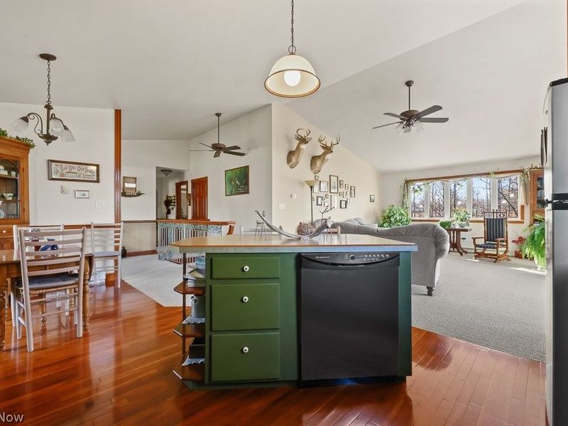 6122 Frederick Avenue NE, Alliance, OH 44601 Photo 6