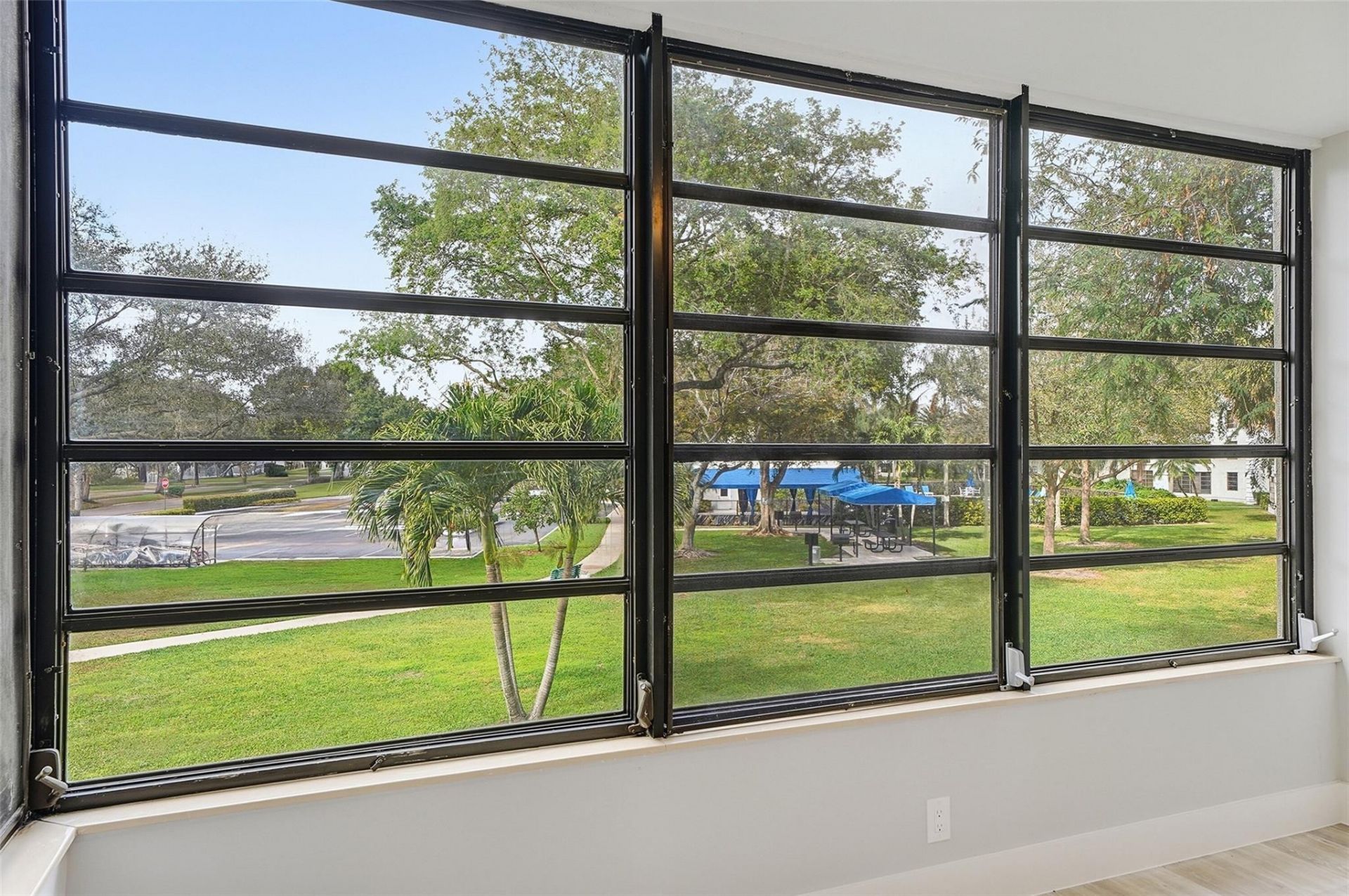 1717 Whitehall Drive, Unit 205, Davie, FL 33324 Photo