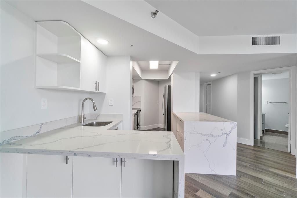 300 Three Islands Boulevard, Unit 306, Hallandale Beach, FL 33009 Photo