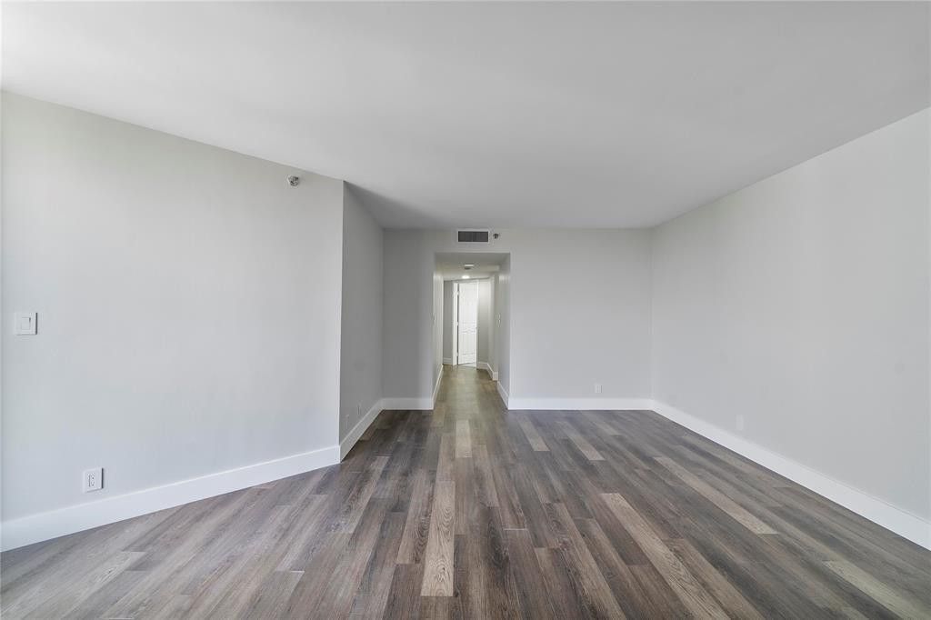 300 Three Islands Boulevard, Unit 306, Hallandale Beach, FL 33009 Photo