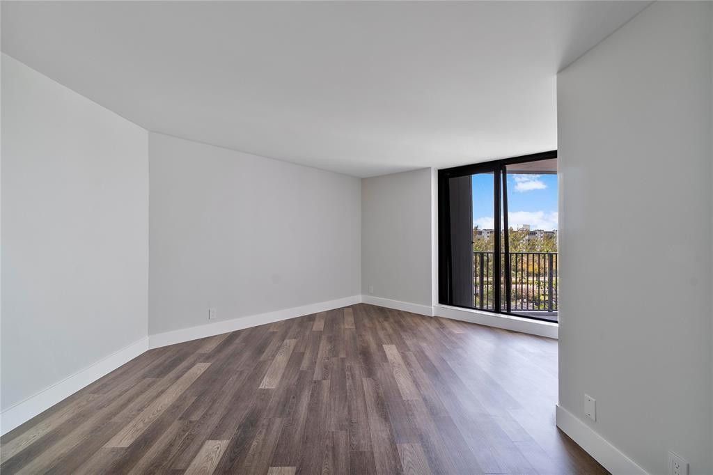 300 Three Islands Boulevard, Unit 306, Hallandale Beach, FL 33009 Photo