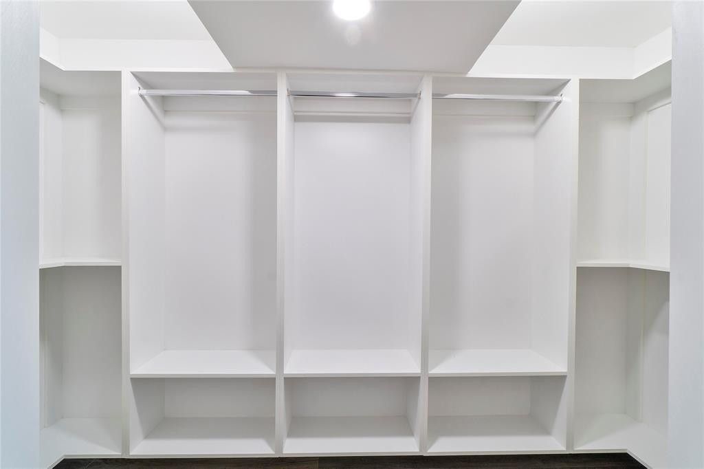 300 Three Islands Boulevard, Unit 306, Hallandale Beach, FL 33009 Photo