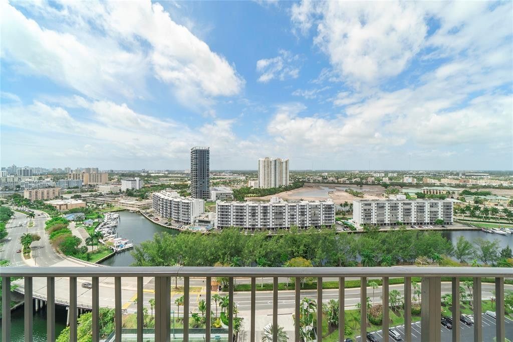 300 Three Islands Boulevard, Unit 306, Hallandale Beach, FL 33009 Photo