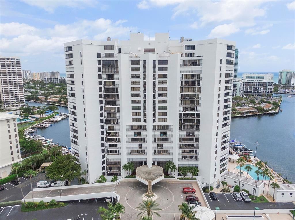 300 Three Islands Boulevard, Unit 306, Hallandale Beach, FL 33009 Photo