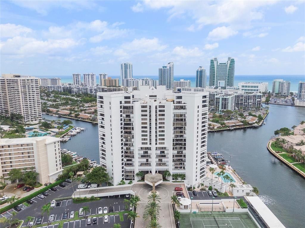 300 Three Islands Boulevard, Unit 306, Hallandale Beach, FL 33009 Photo