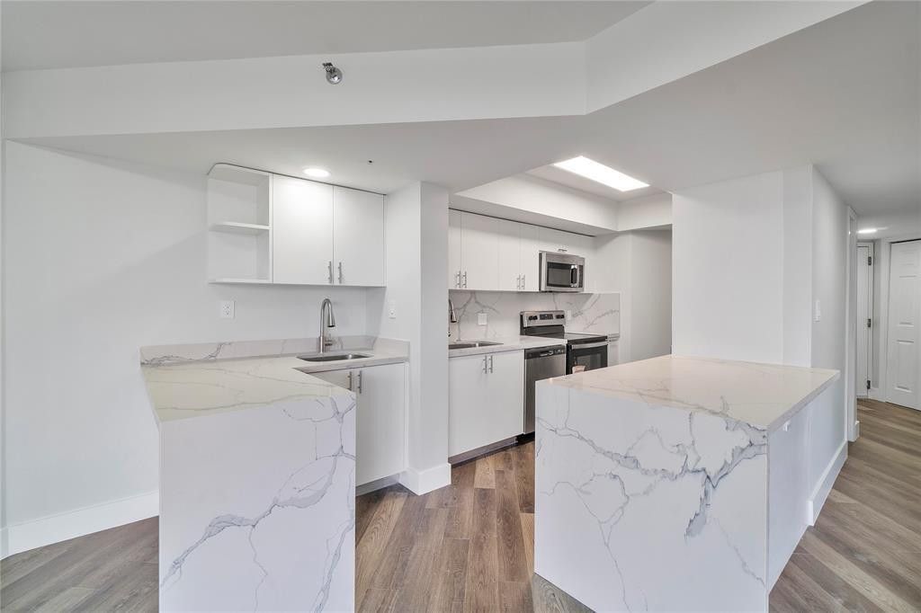 300 Three Islands Boulevard, Unit 306, Hallandale Beach, FL 33009 Photo