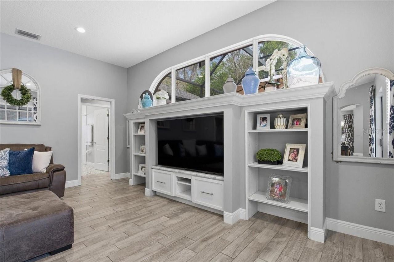 1007 Split Silk Street, Valrico, FL 33594 Photo