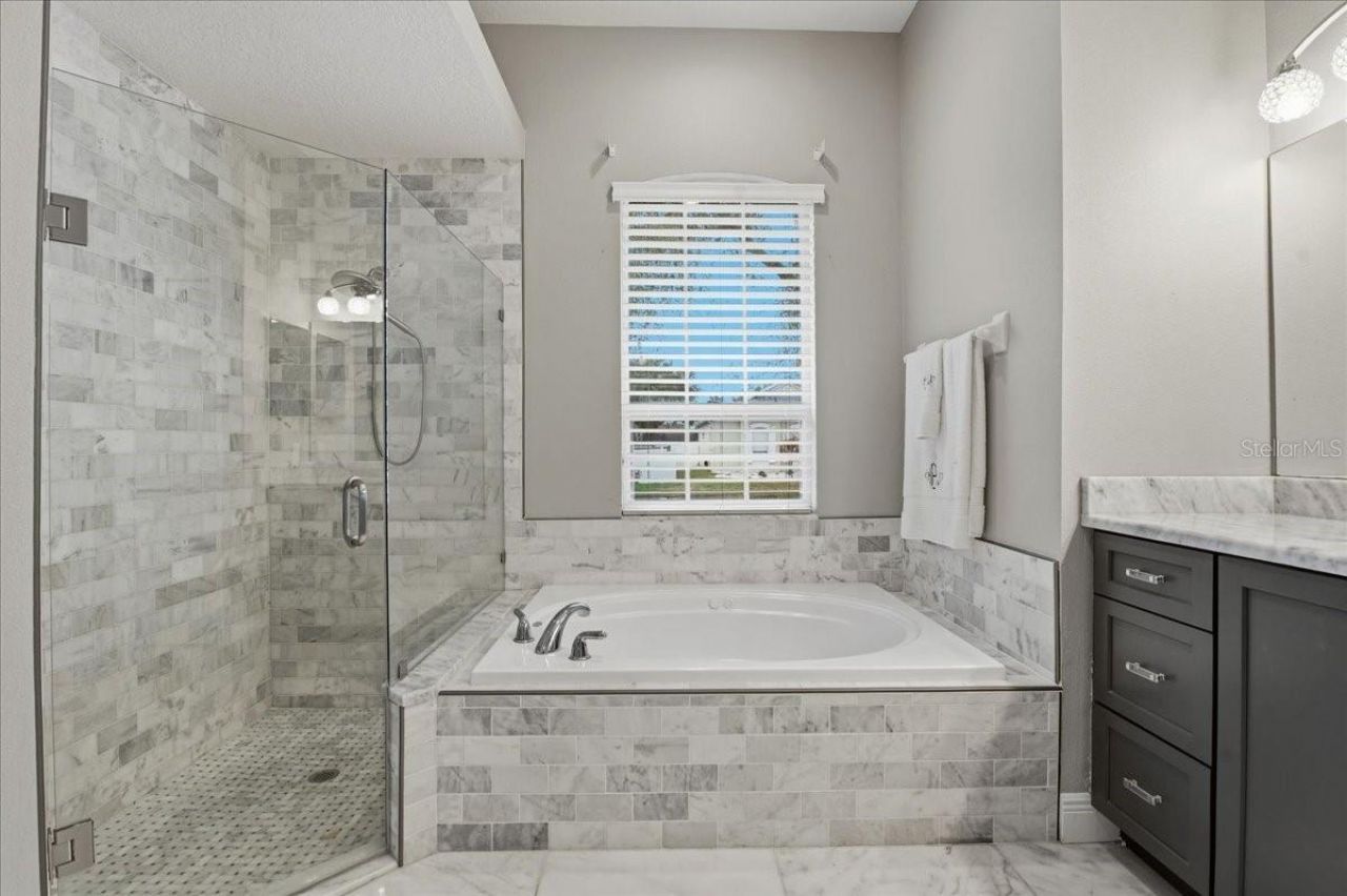 1007 Split Silk Street, Valrico, FL 33594 Photo