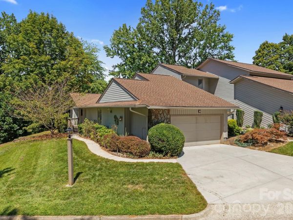 101 Deerlake Drive, Asheville, NC 28803