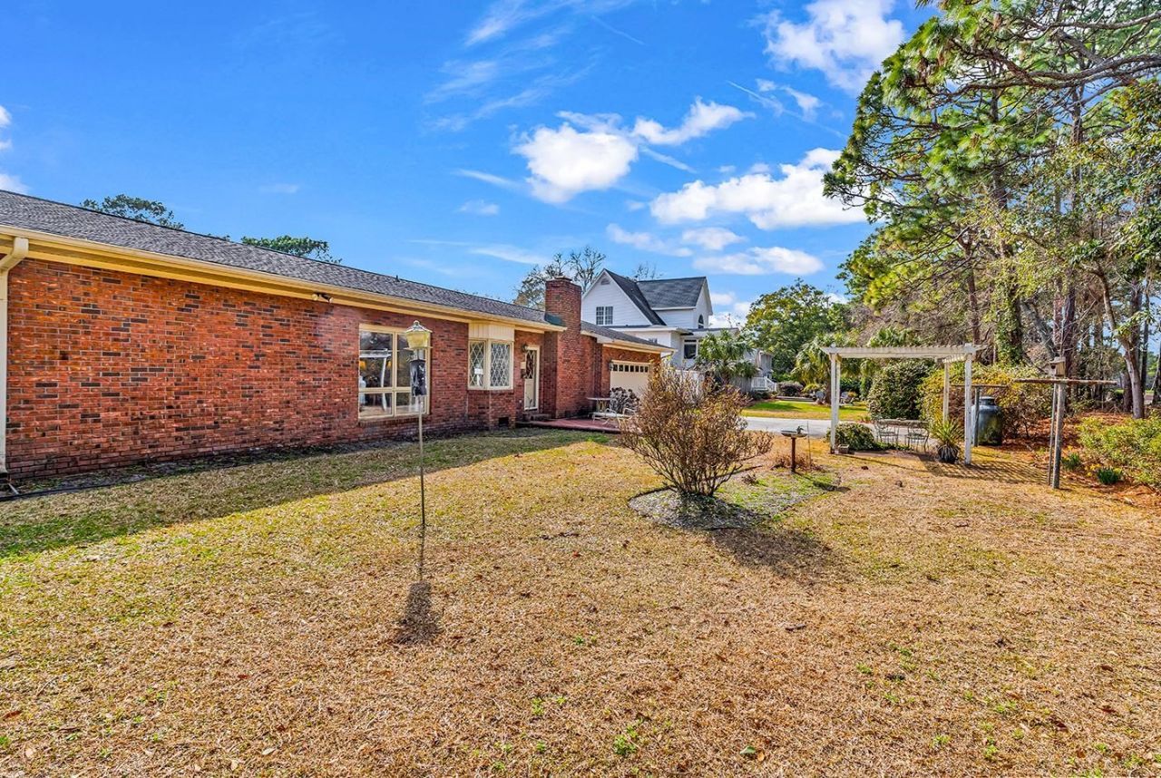 98 Forest Loop Photo 25