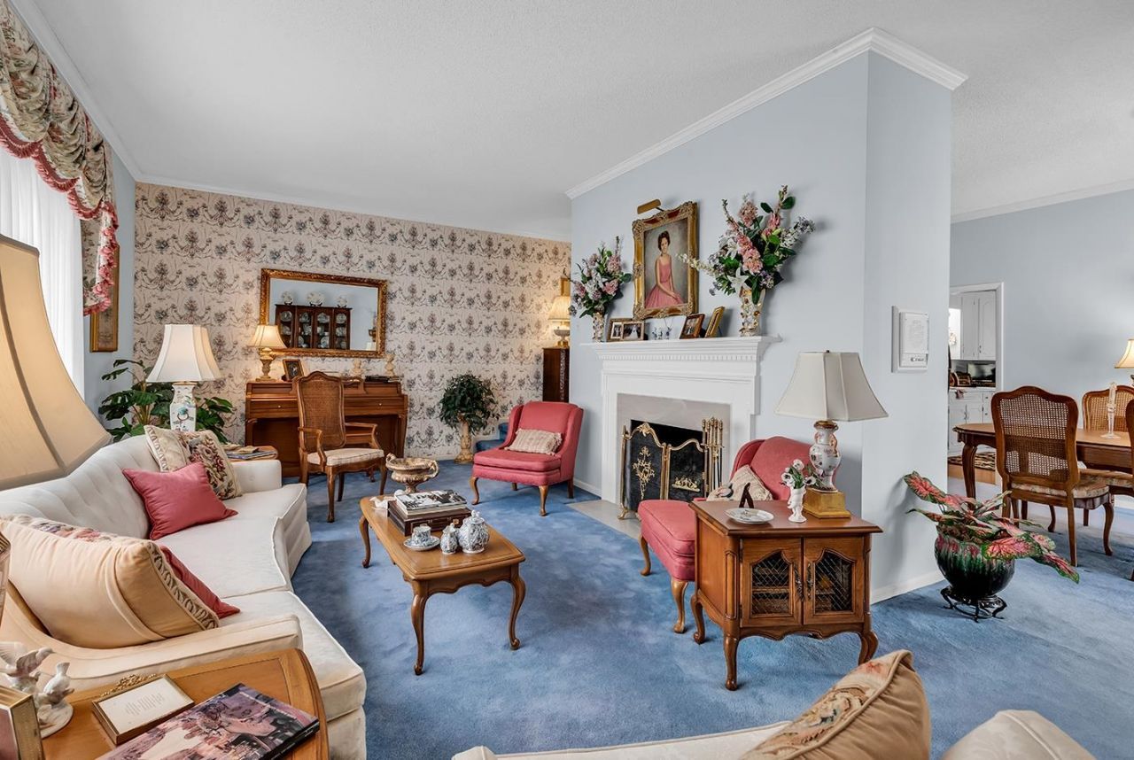 98 Forest Loop Photo 8