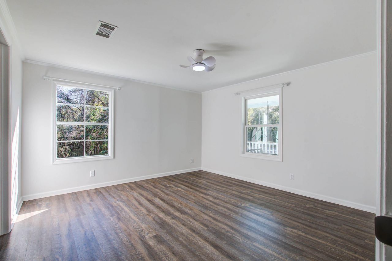 1833 Grover Drive Photo 12