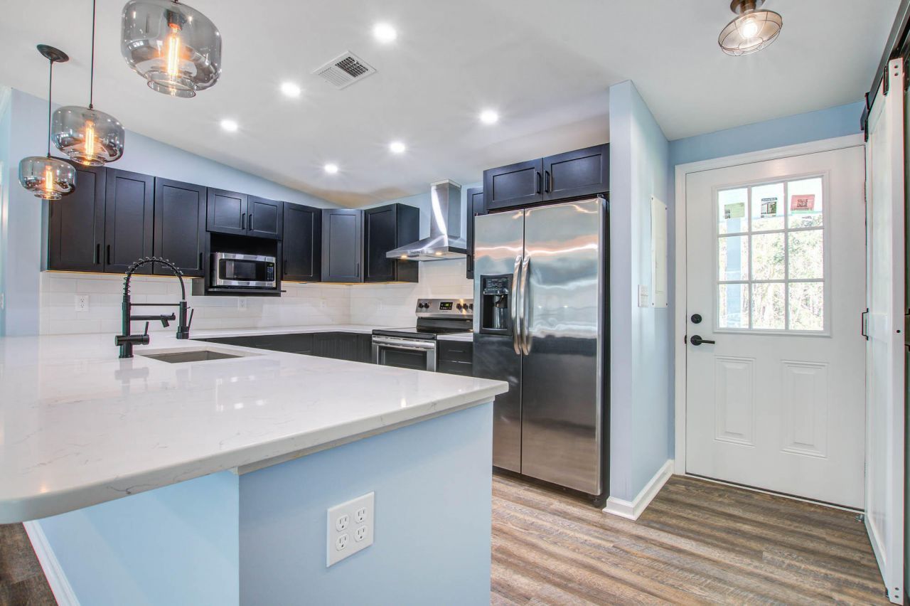 1833 Grover Drive Photo 16