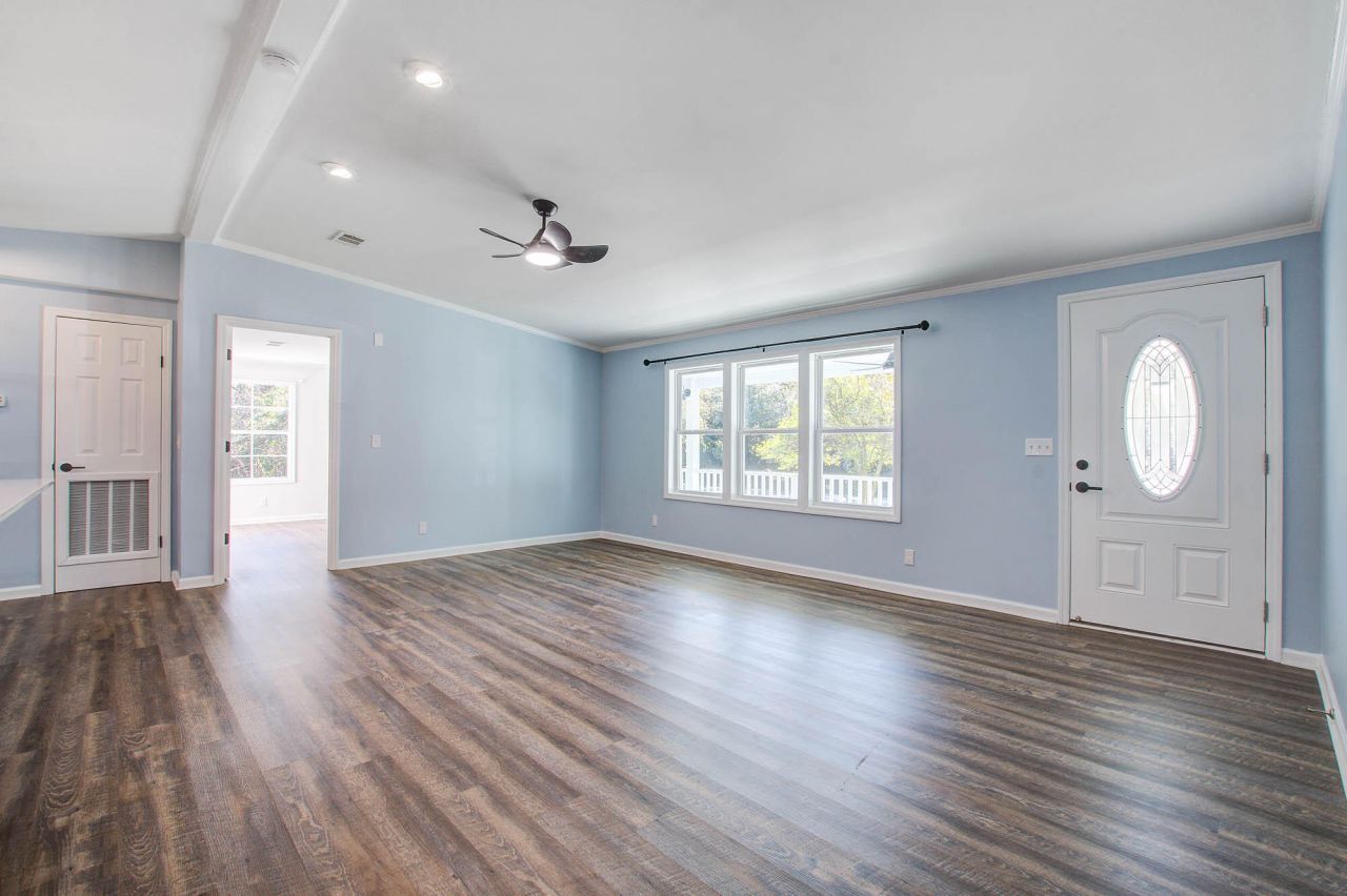 1833 Grover Drive Photo 19