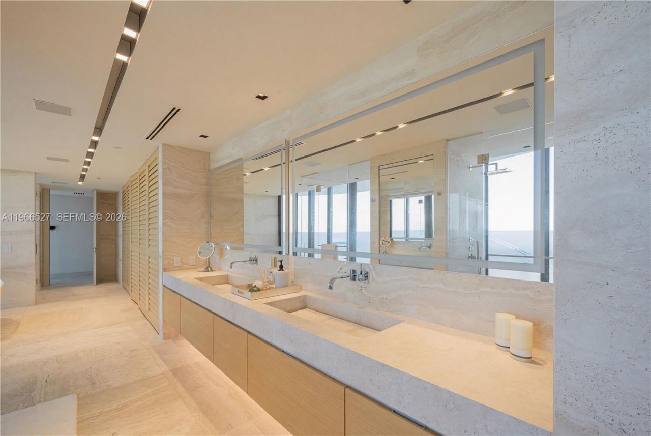 19575 Collins Ave , Unit 9, Sunny Isles Beach, FL 33160 Photo