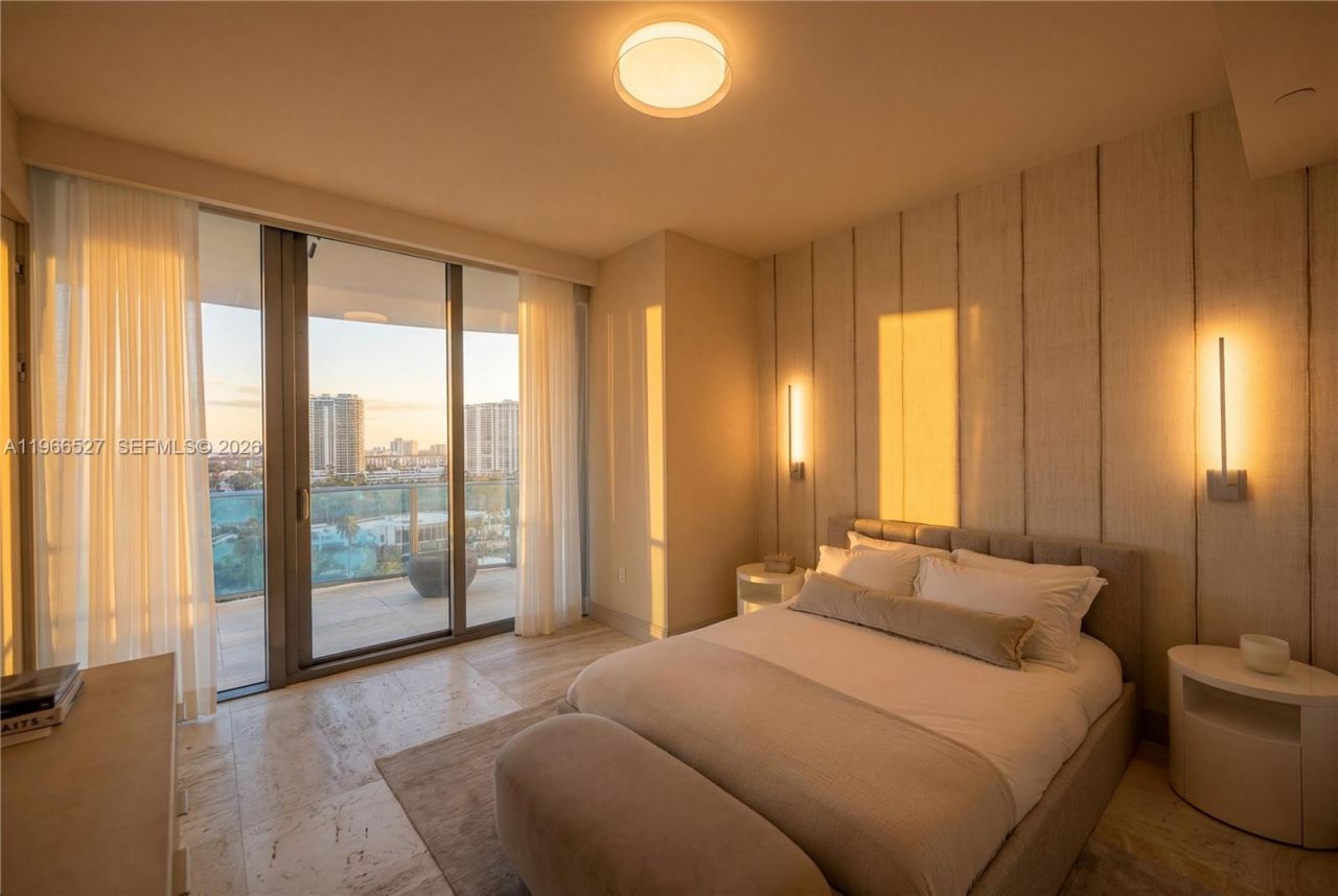 19575 Collins Ave , Unit 9, Sunny Isles Beach, FL 33160 Photo