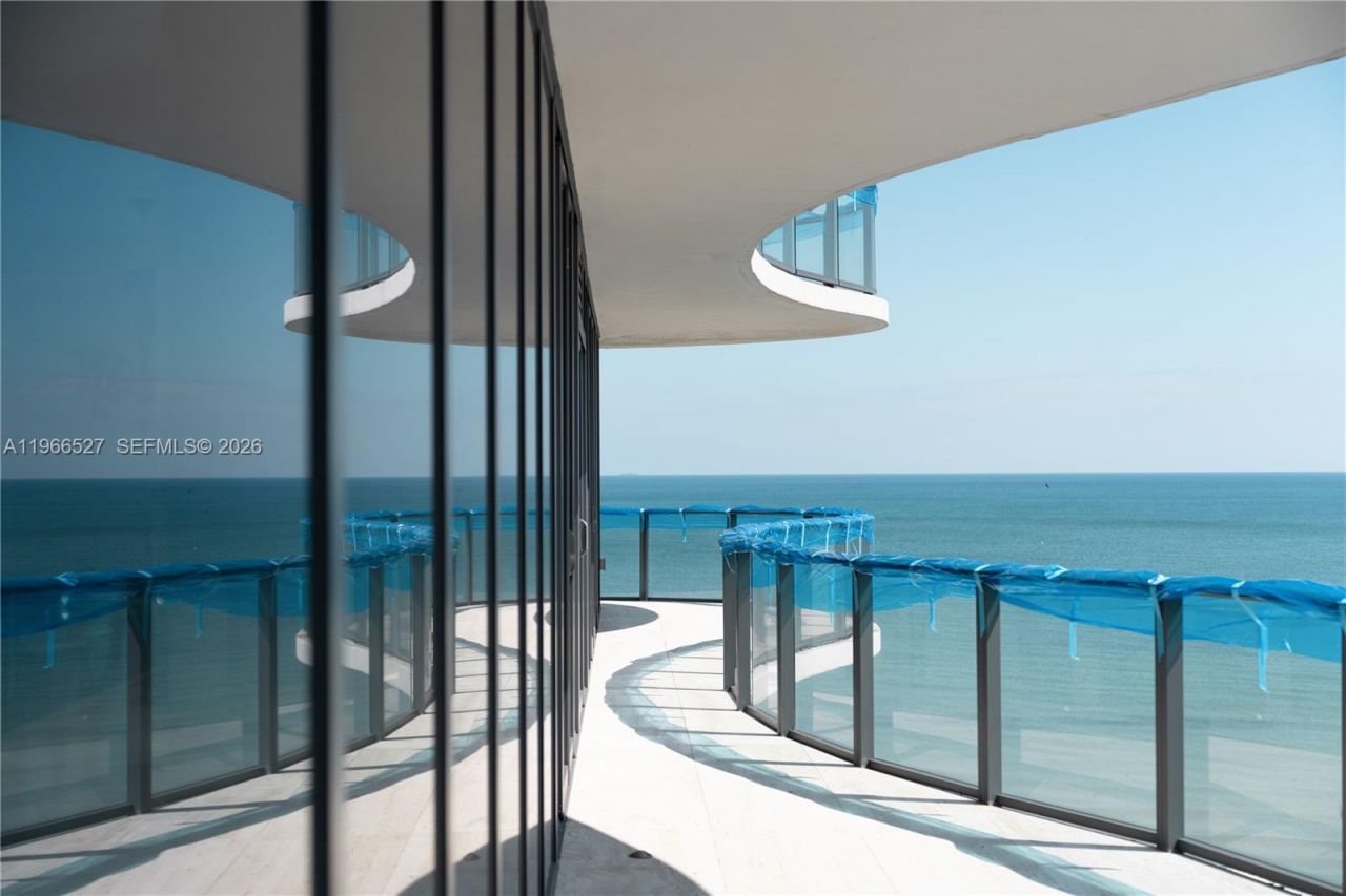 19575 Collins Ave , Unit 9, Sunny Isles Beach, FL 33160 Photo