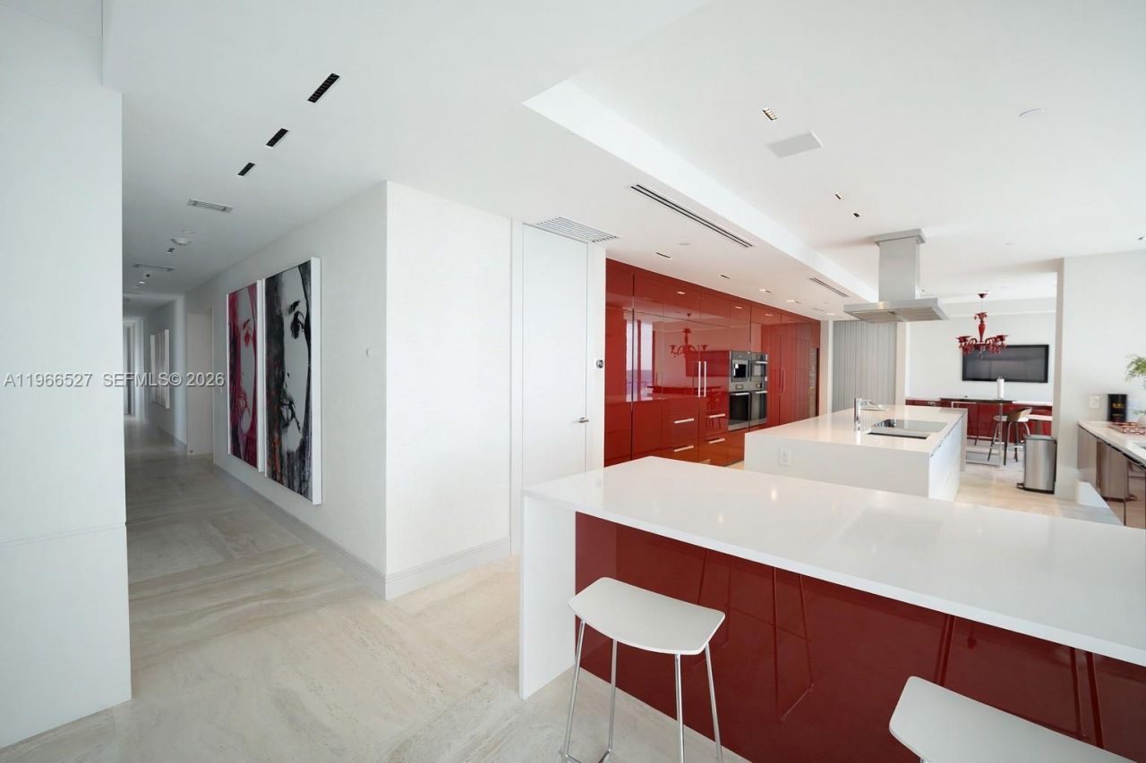 19575 Collins Ave , Unit 9, Sunny Isles Beach, FL 33160 Photo