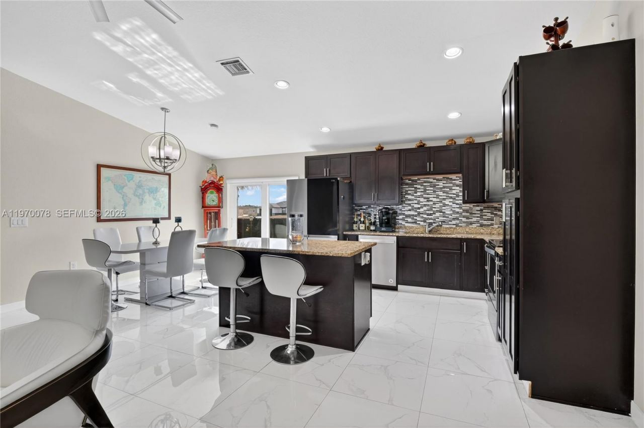 1220 Moore Run, La Belle, FL 33935 Photo